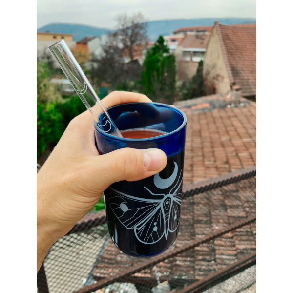modrá sklenice z českého up-cyclovaného skla