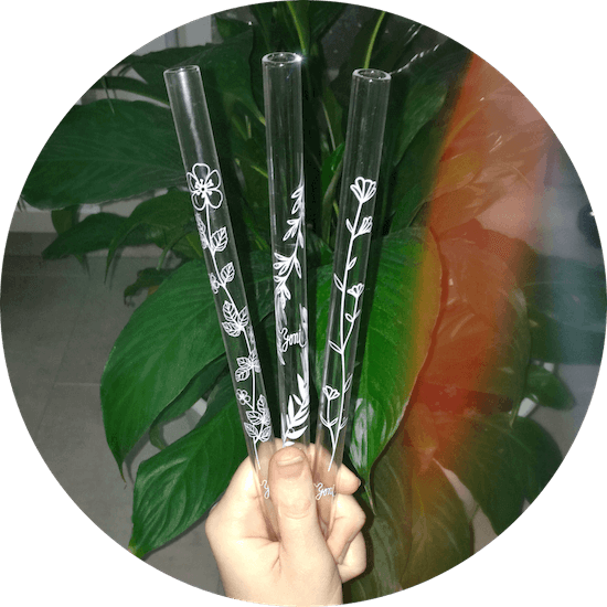 Glass straws by Yoni